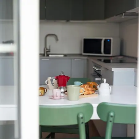 Riverside With Private Parking * Salerno